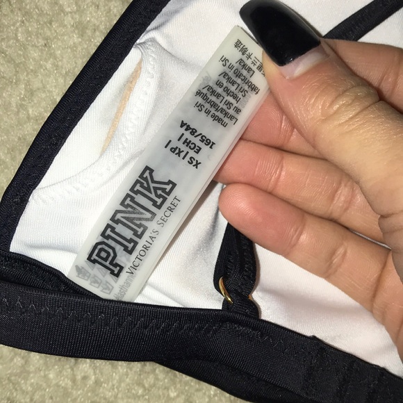 🤩PINK VS Triangle Bikini Top - Picture 3 of 4